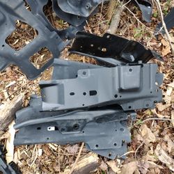 Front Bumper Brackets For 2019 To 21 Chevy  1500. OEM Part