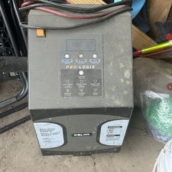 Solar P3750 Battery Charger 