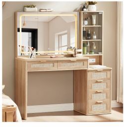 Makeup Vanity Desk with Mirror