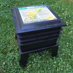 Worm Factory 360 Upward Composting 4 Tier Bins With Stand and Drain