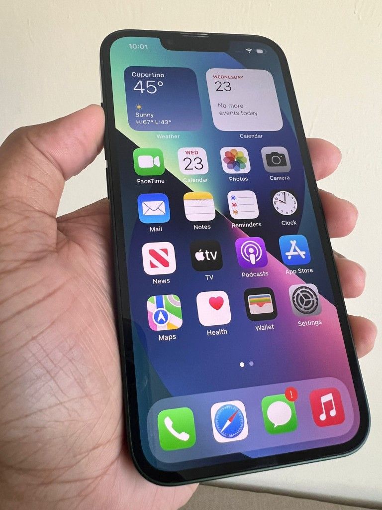 iPhone 13 , Factory Unlocked,  Excellent Condition Like New