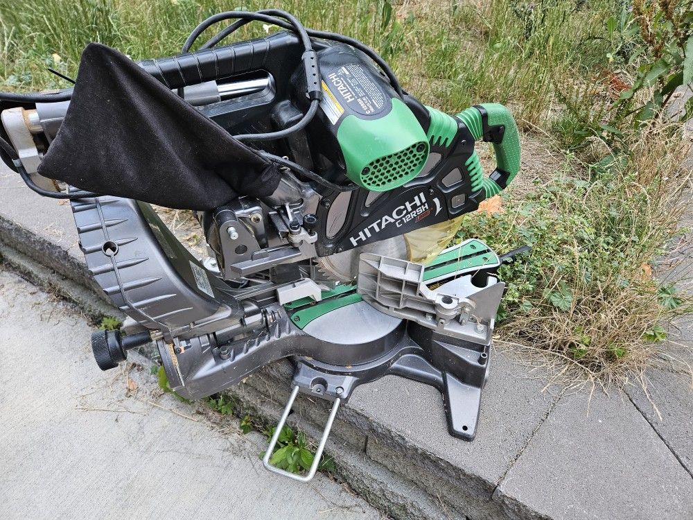 Hitachi C12RSH 12 in. Sliding Dual Compound Miter Saw with Laser Marker
Northland Works Great Prices Firm No Trades No Offers