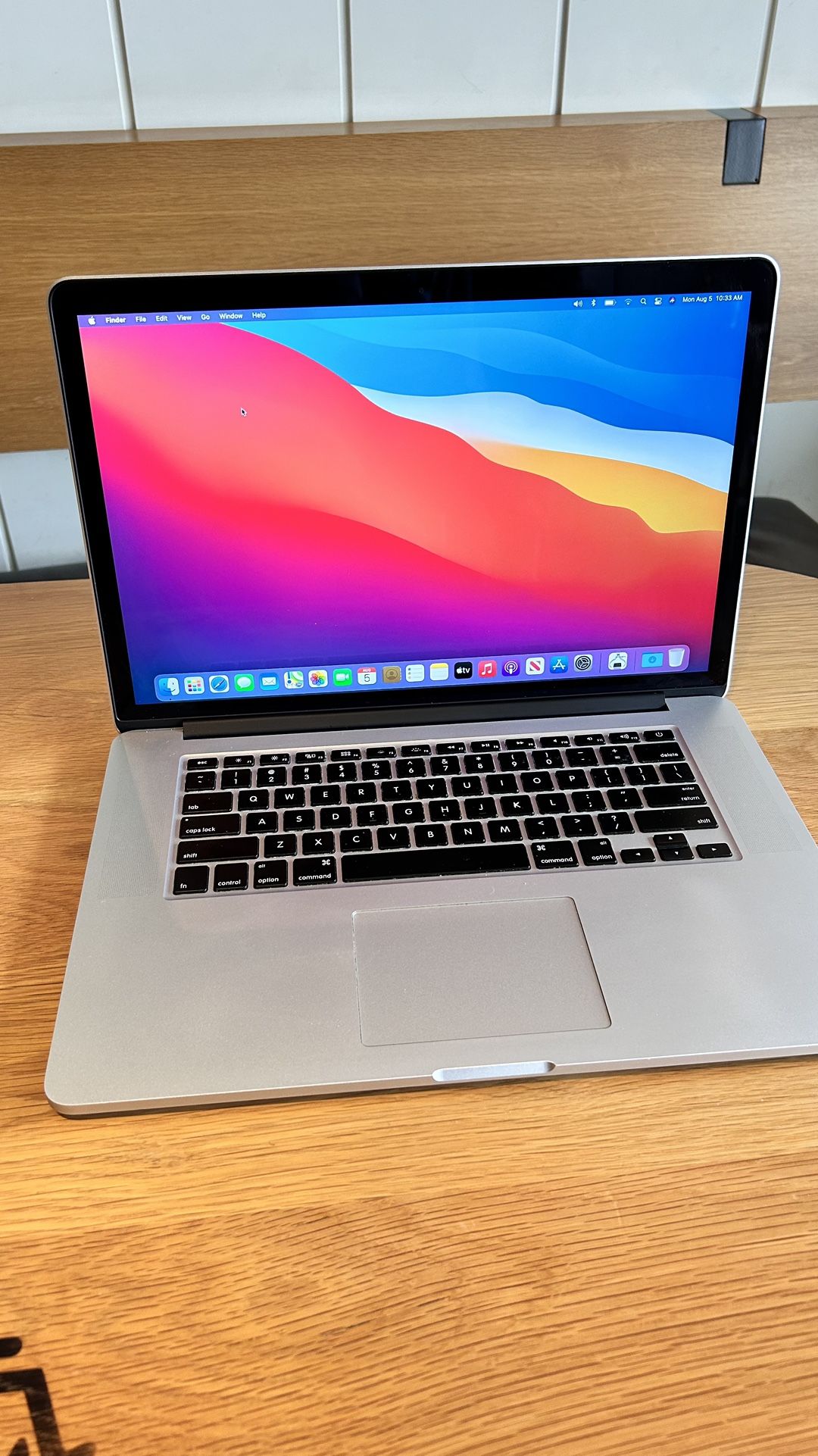 Apple MacBook Pro 15” Retina Display intel quad core i7 processor 16GB RAM 256GB FLASH STORAGE SSD $375
