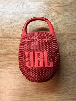 JBL Clip 5 Portable Bluetooth Speaker