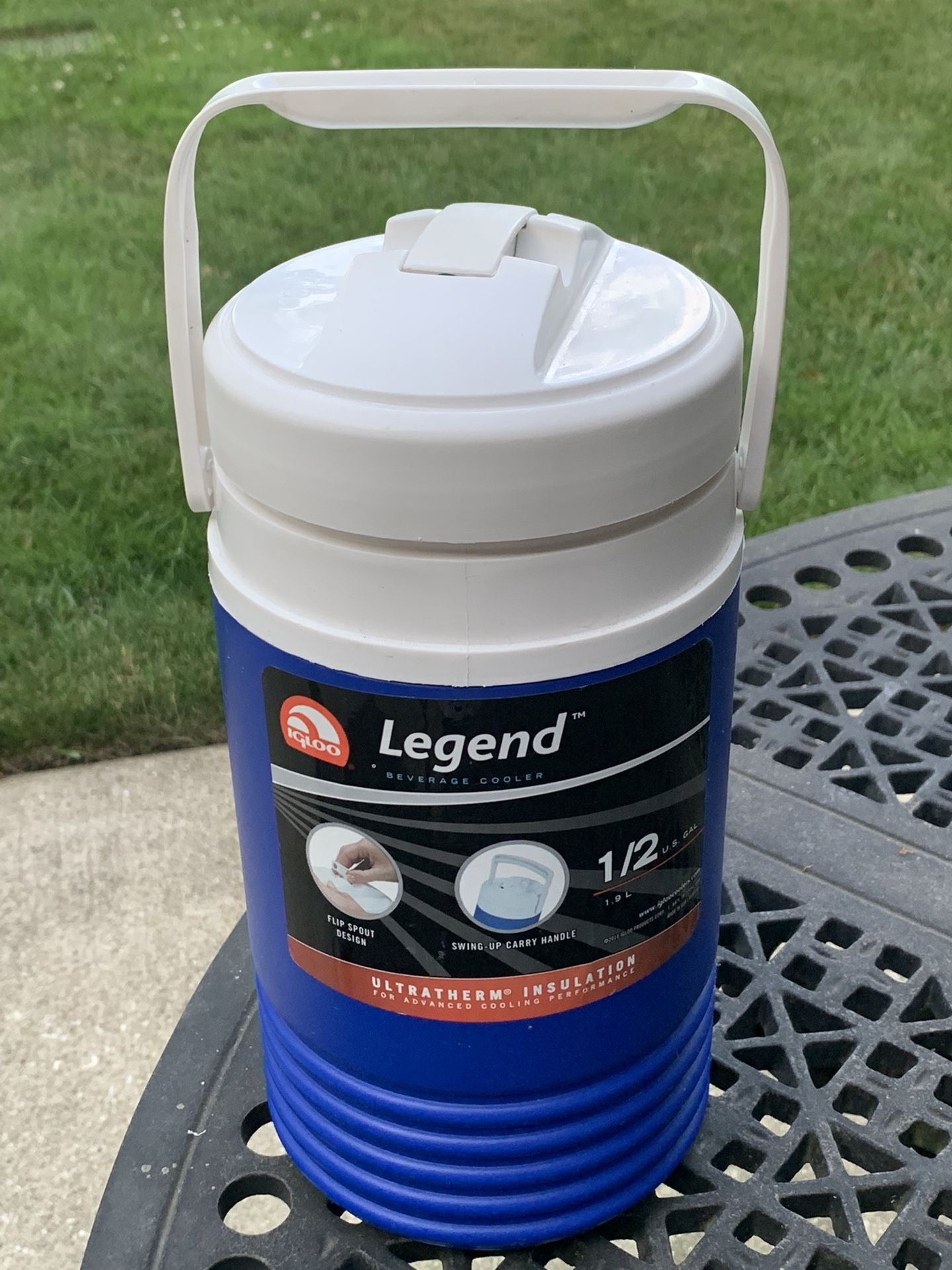 Igloo Legend 1/2 Gallon Beverage Cooler Jug Like New