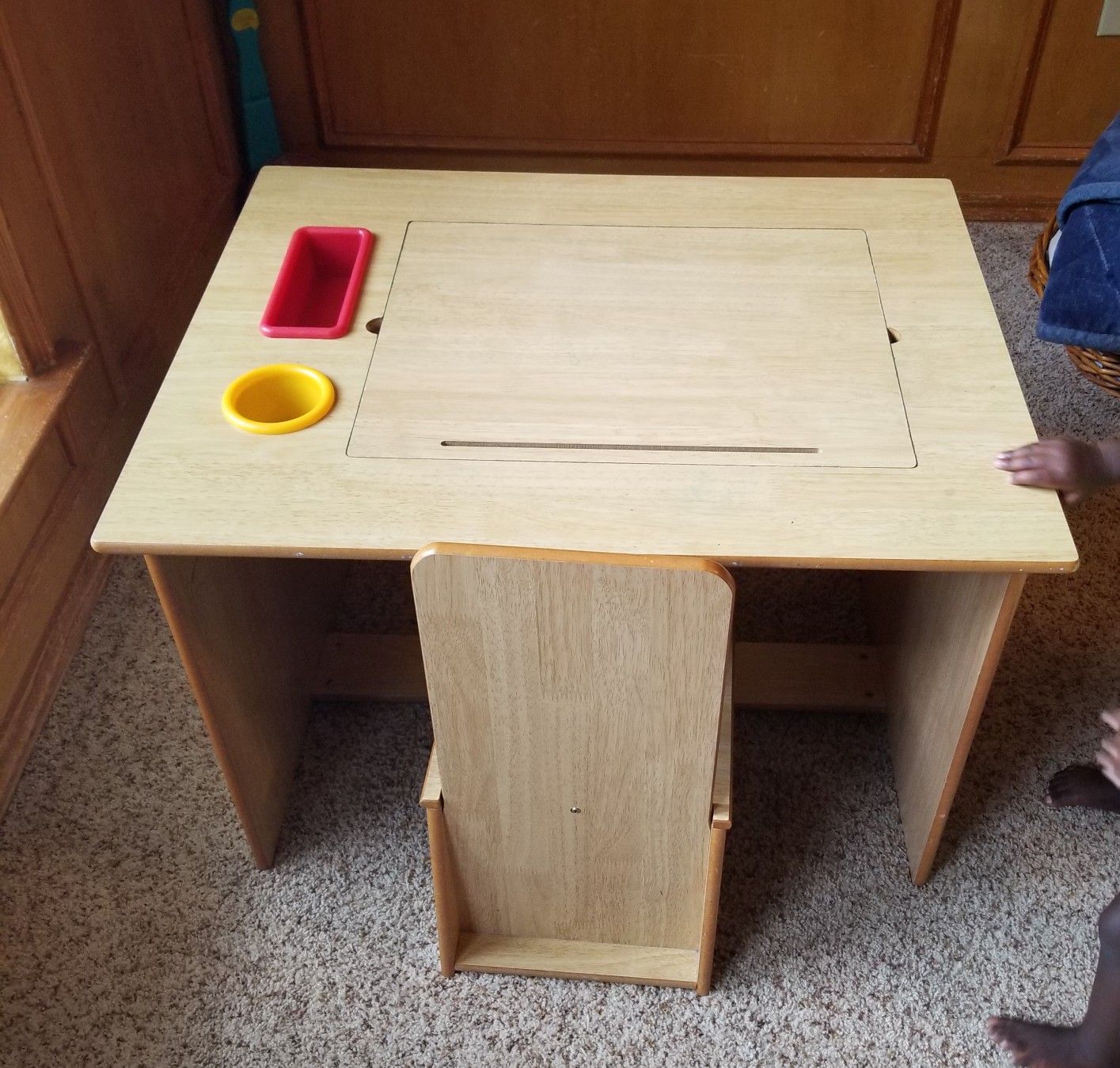 Kid's Desk