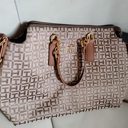 Tommy Hilfiger Purse