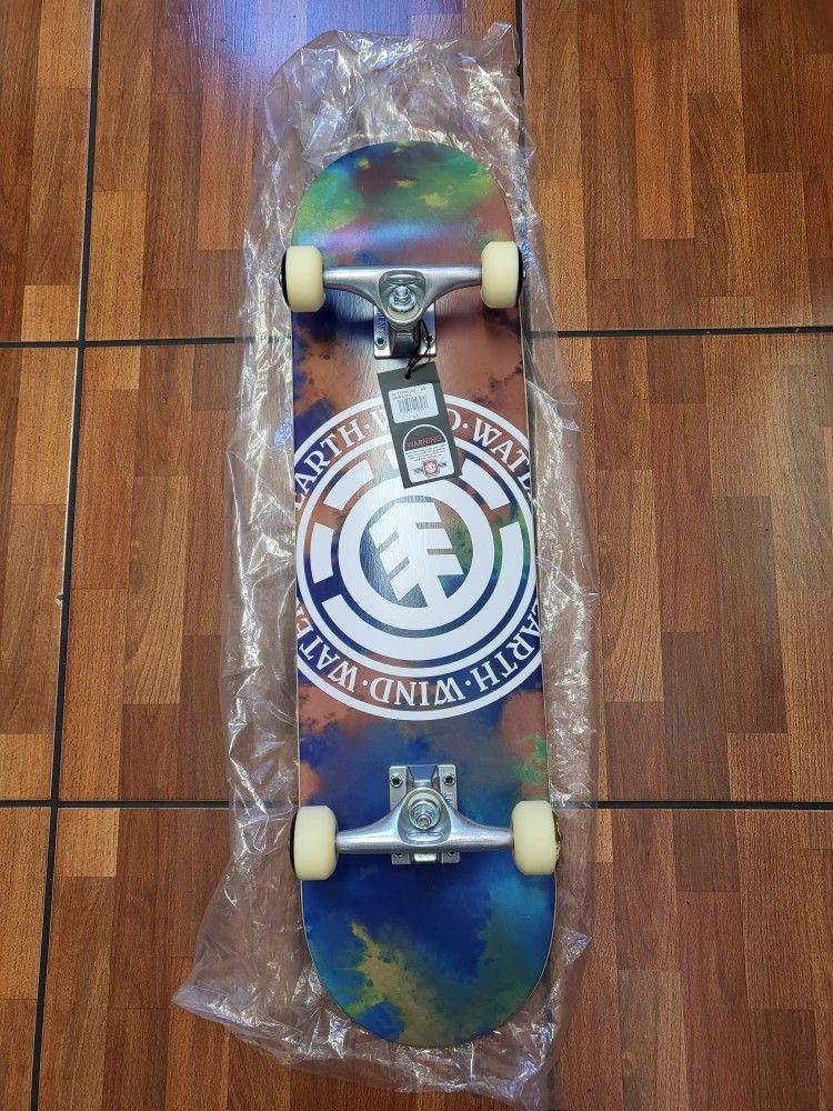 Element Skateboard 8.0 New