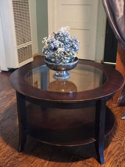 Solid wood Coffee table with glass top