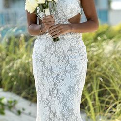 Women’s Size 4 Wedding Dress!