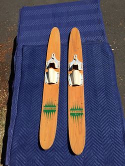 Vintage stock US made 48” Nash “Mercury” Children’s skis