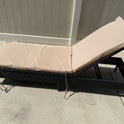 75” Recliner 