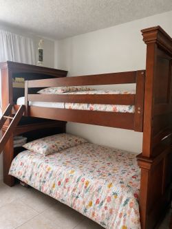Bunk bed or can be separated