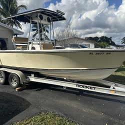 21ft Center Console Boat