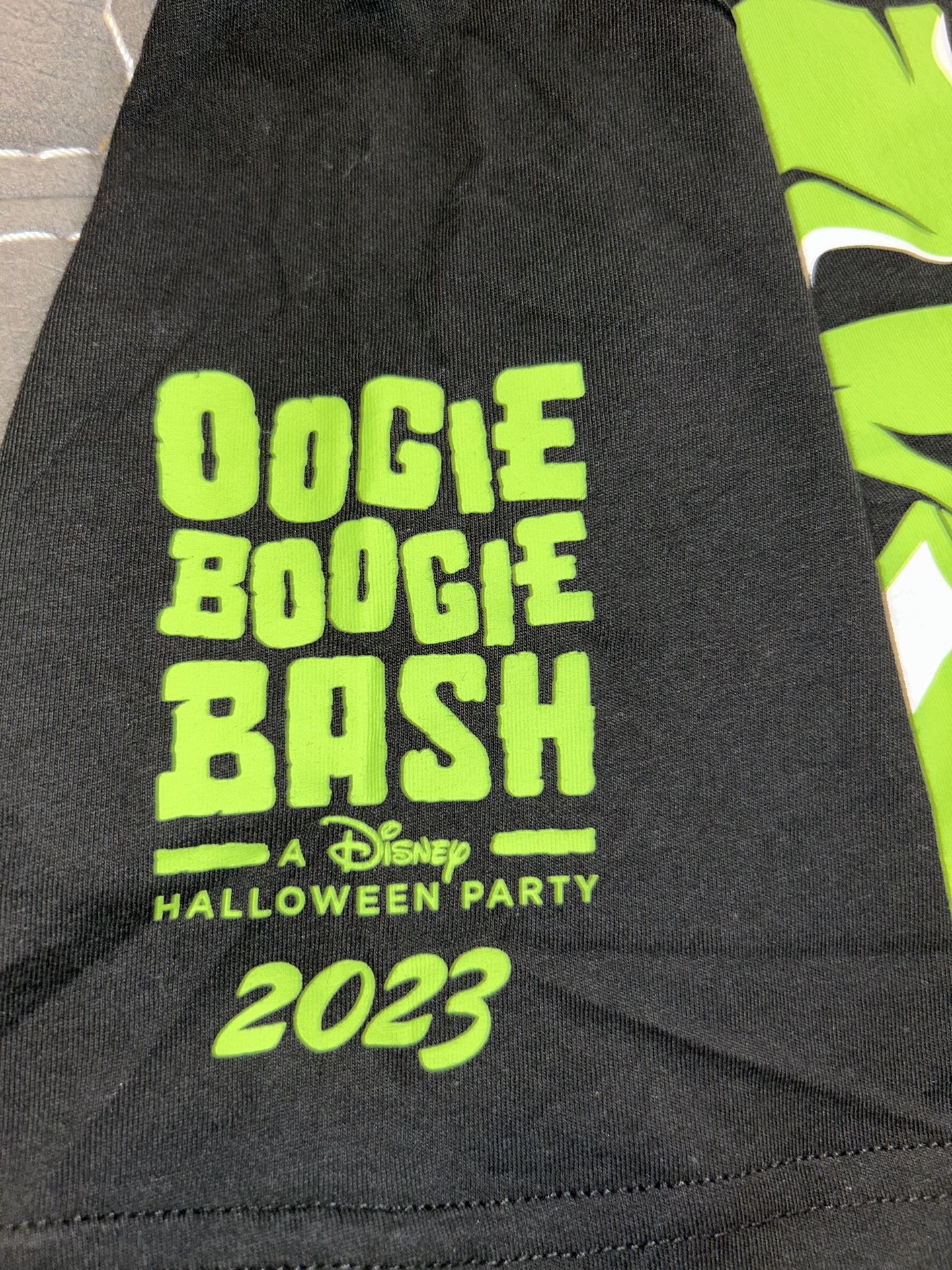 New Disney Shirt M Oogie Boogie Bash 2023 Loungefly Villains Disneyland +Map