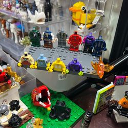 $6 Lego specialized torsos and legs parts