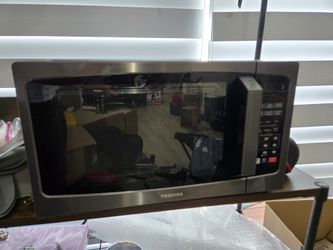 Toshiba Microwave Like New