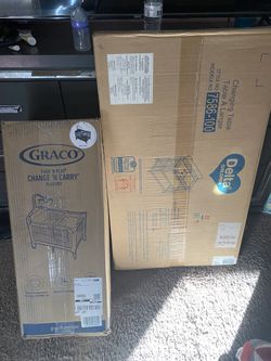 Baby Crib & Changing station