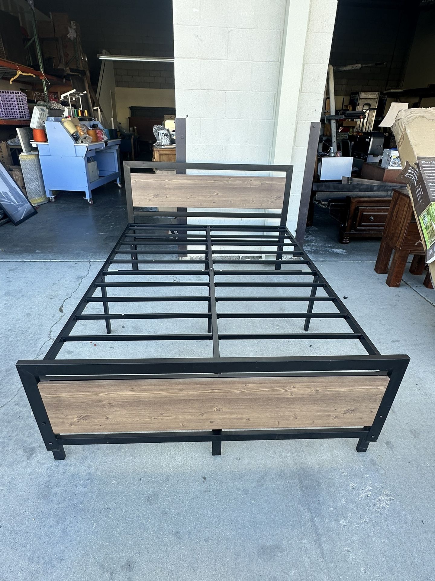 Full size Platform Frame