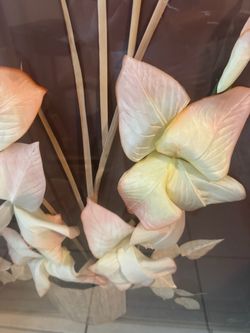 Elegant one of a kind  picture (Flower on a box)