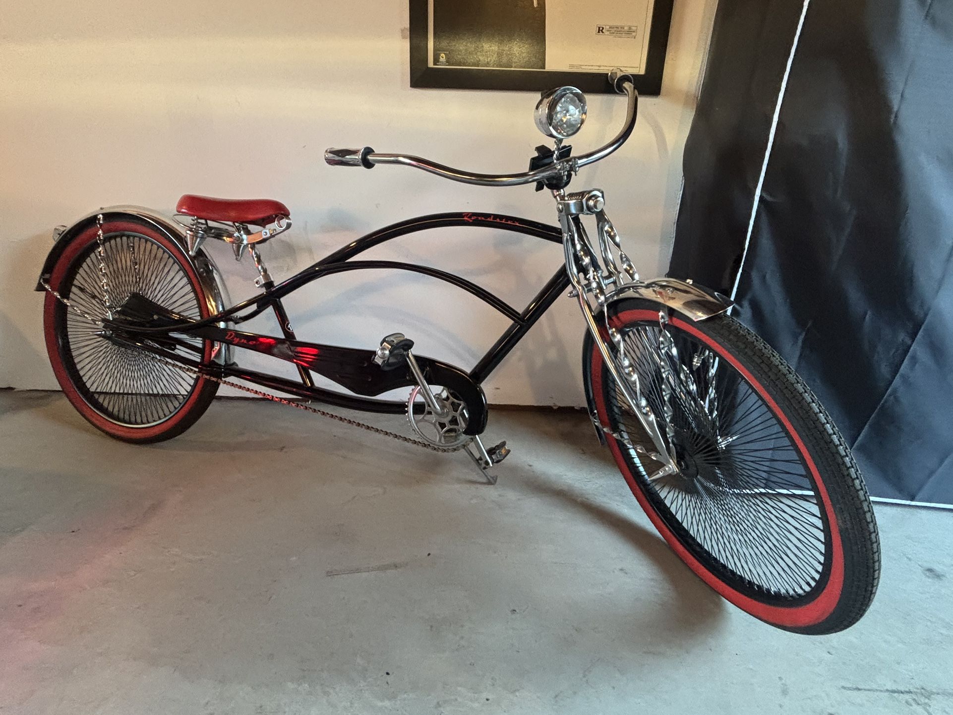 LOWRIDER cruiser