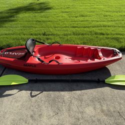 Seaflo Youth Kayak + Paddle EXCELLENT