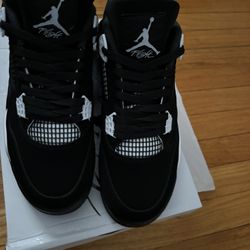 White thunder 4s size 10.5 brand new