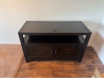 FREE TV CONSOLE