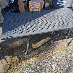 All free. Plus 2 more chairs.     Free