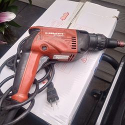 HILTI DRILL
