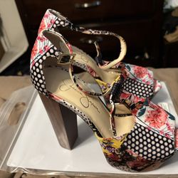 Jessica Simpson Heel Size 7