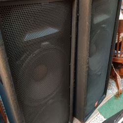 42" JBL Jrx100 Speakers X 2