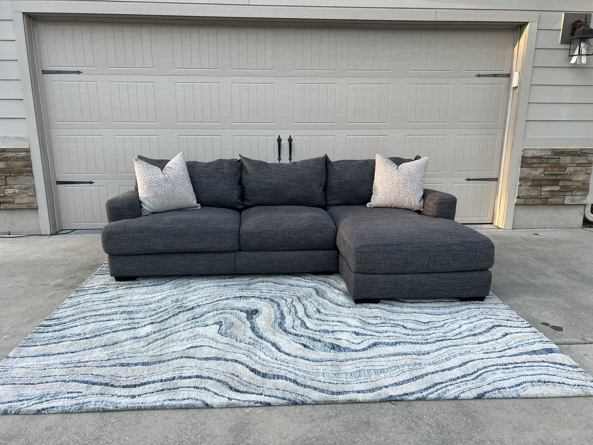 Badcock Furniture Minimal 2 Piece Sectional |🛻 FREE DELIVERY 🚚| ✅Like New✅