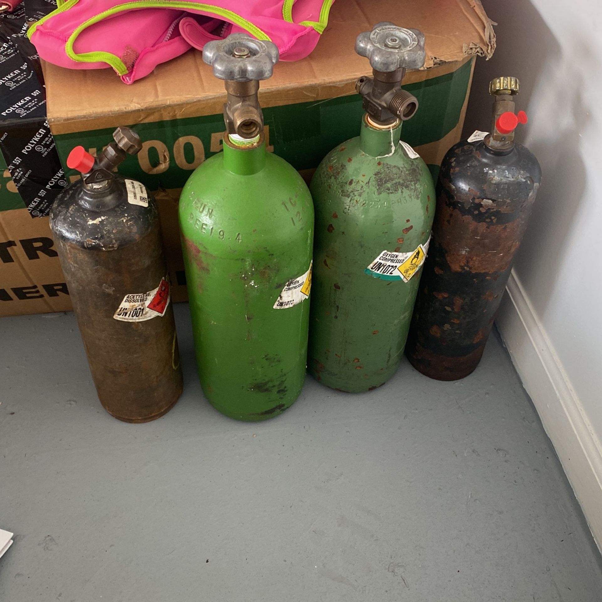 Oxygen And Acetylene Tanks (all Filled ) for Sale in Orlando, FL - OfferUp