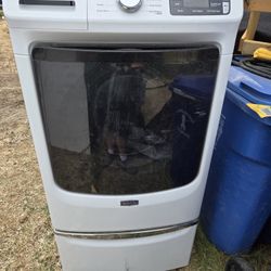 Front Load Washer With Pedistal