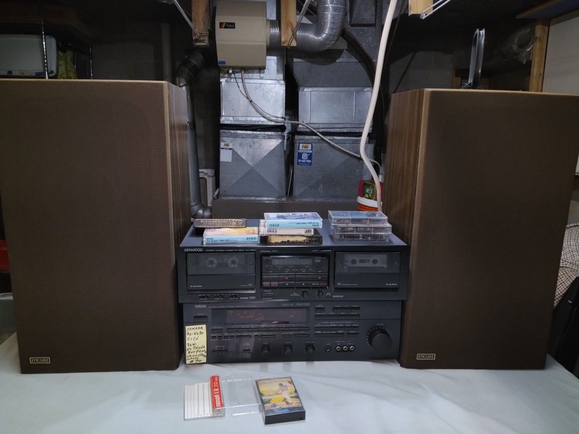 EPICURE VINTAGE LATE 1970's MODEL 10 75+ WATT STEREO LOUDSPEAKERS