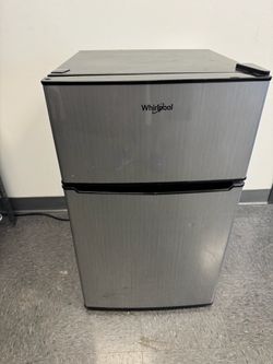 Mine fridge Whirlpool