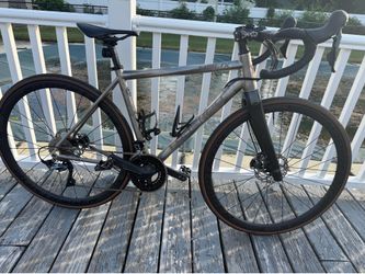 Lynskey Helix Titanium road bike