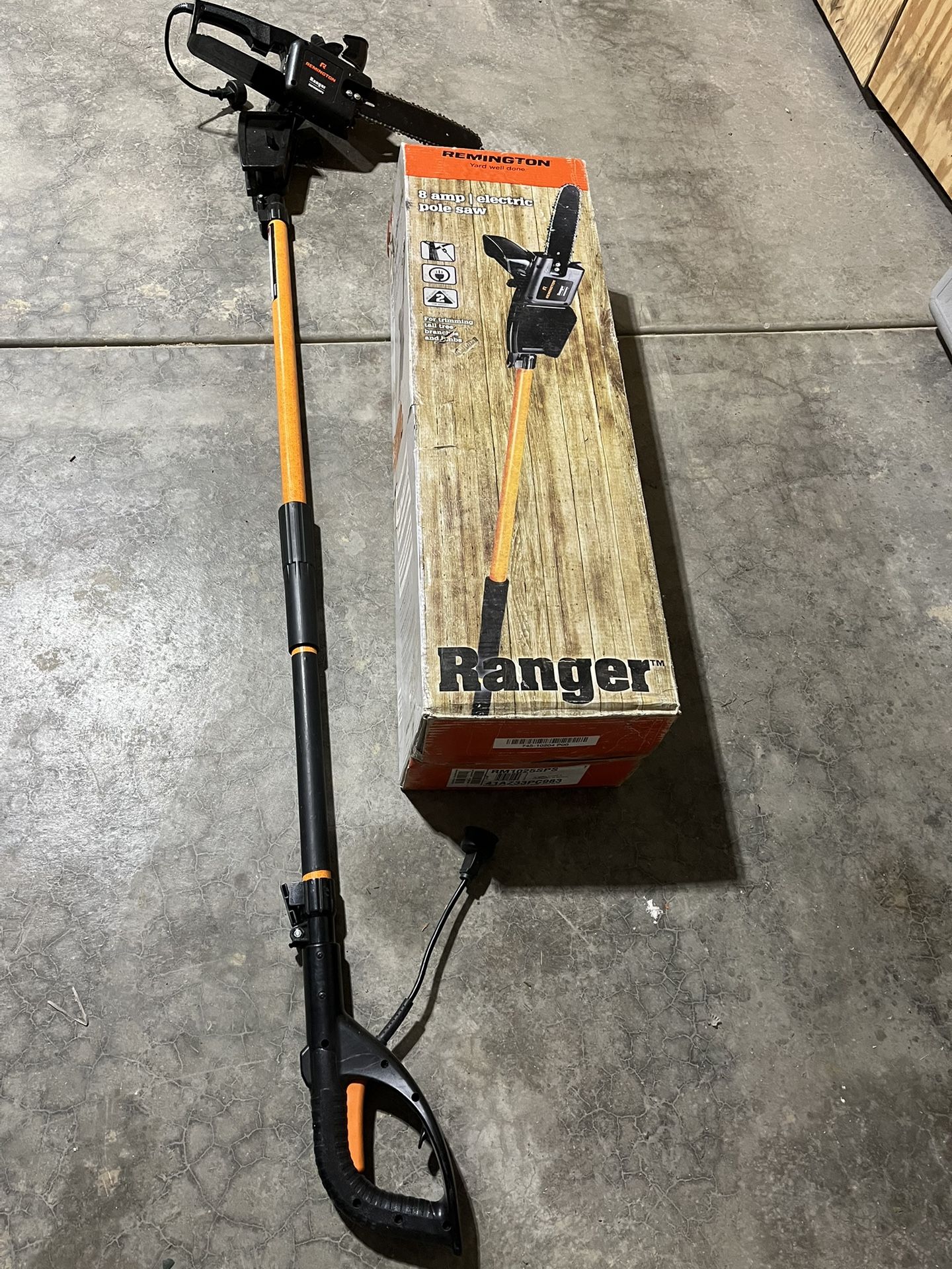 Remington RM1025sps electric pole tree trimmer and pruner