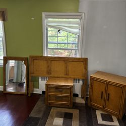 4 Piece Bedroom Set