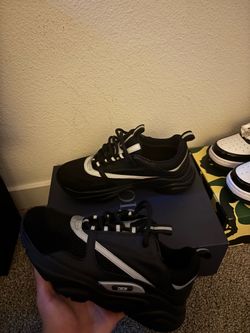 Dior B22 black