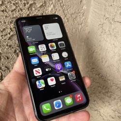 -iPhone -Xr. Like New And Unlocked!