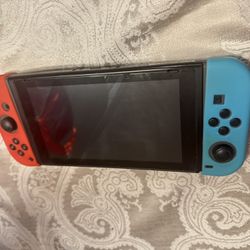 Nintendo switch With Case 