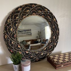 Decorative mirror