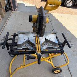DEWALT 12” Dual Bevel Miter Saw W/Stand - Works Great