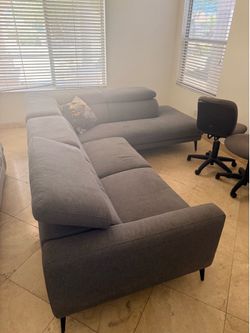 Gray linen modern sectional with adjustable backrest