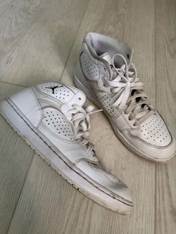 Jordan "Access" Sneakers !