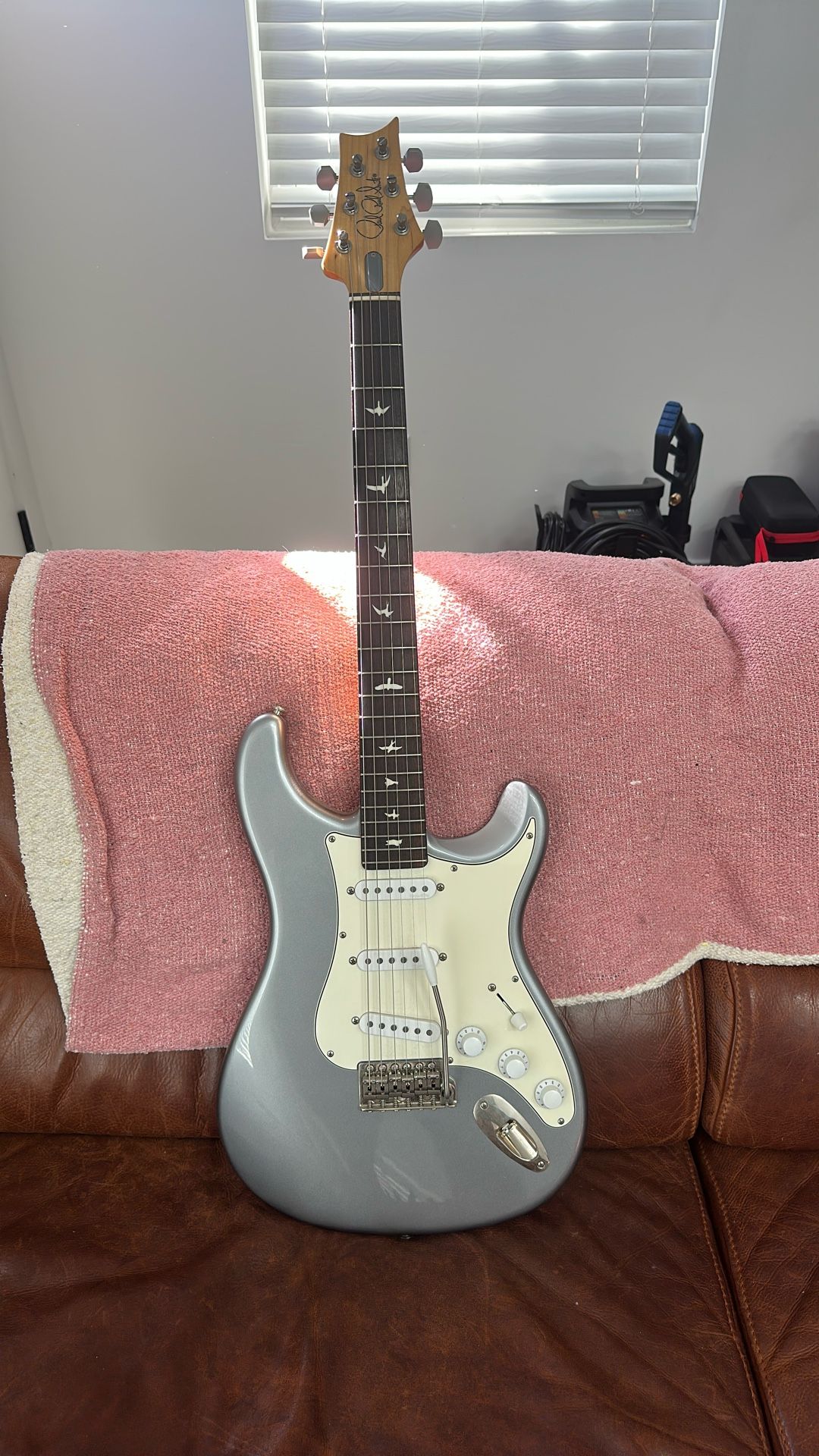 Electric Guitar John Mayer Silver Sky (Tungsten)