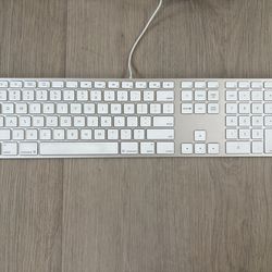 Apple A1243 Wired Keyboard