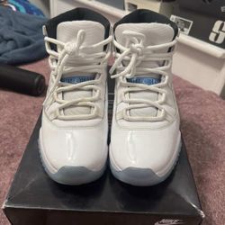 Jordan 11 Legend Blue Size 9